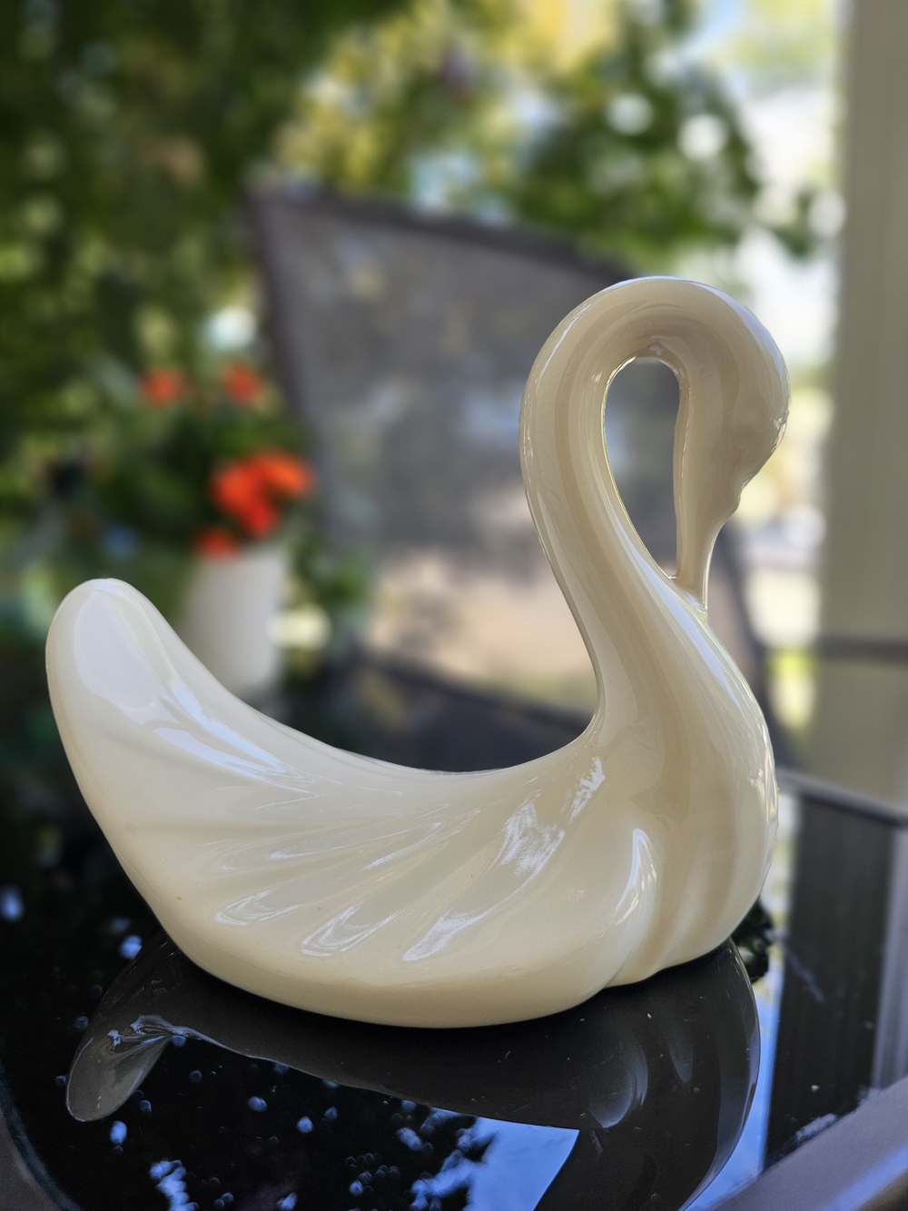 Vintage Vohann of California Ceramic Swan Towel Holder & Trinket Dish